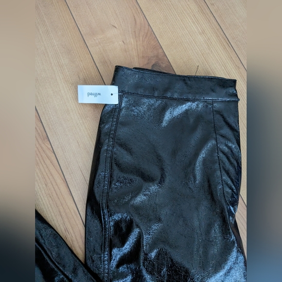 NWT Aritzia Wilfred *Black* Vegan Leather Straight Leg Tempest Pants Size 4 - Picture 4 of 8